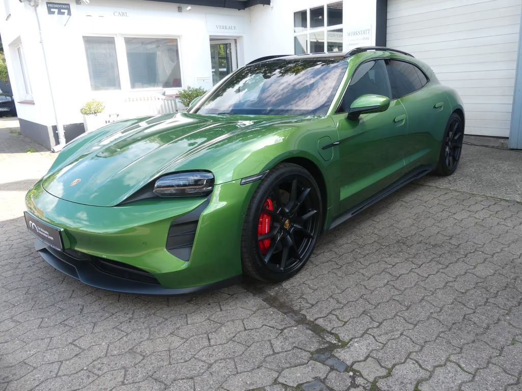 Porsche Taycan GTS Sport Turismo