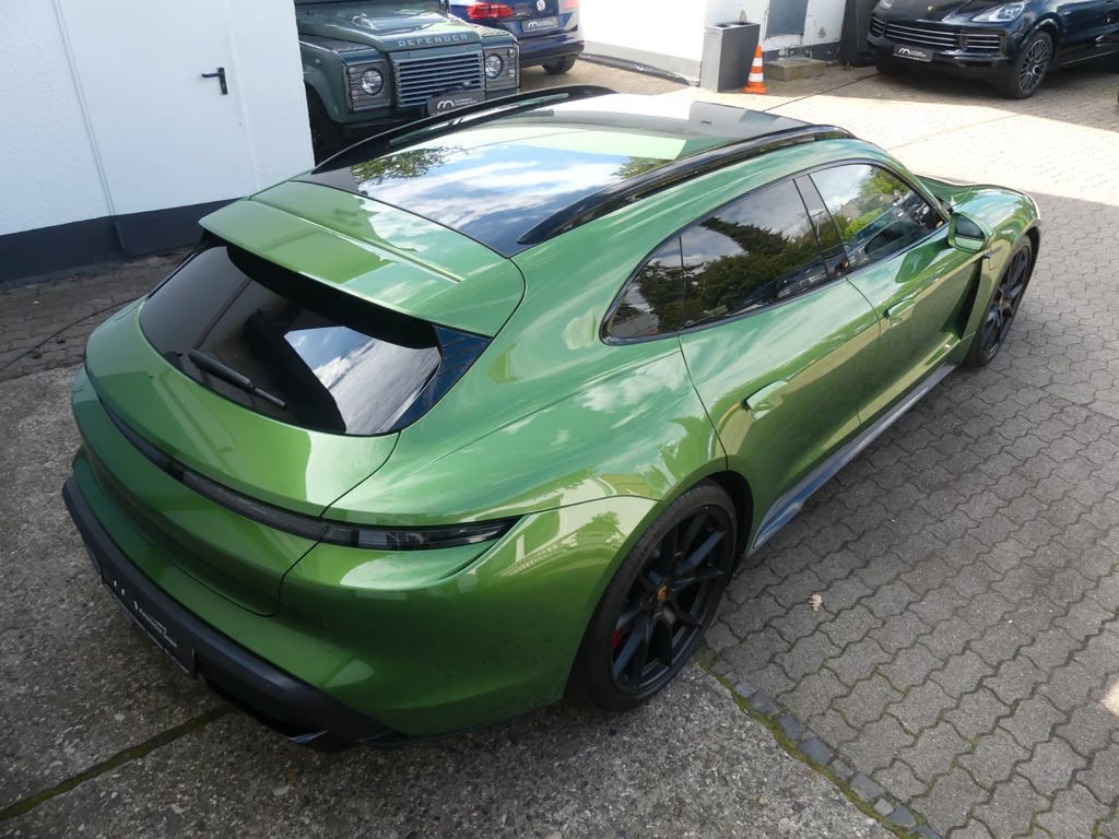 Porsche Taycan