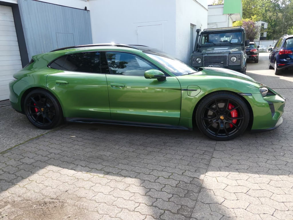 Porsche Taycan