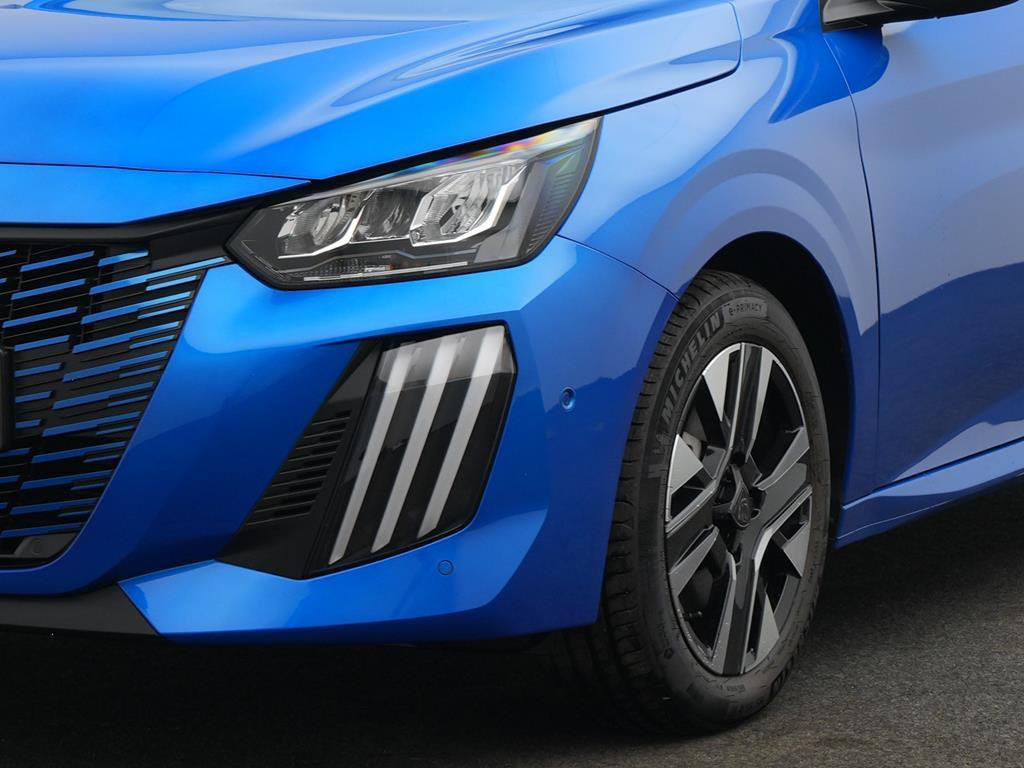 Peugeot e-208