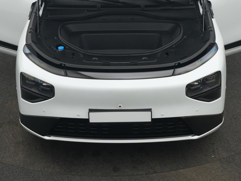 Xpeng G9