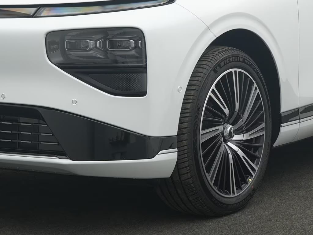 Xpeng G9