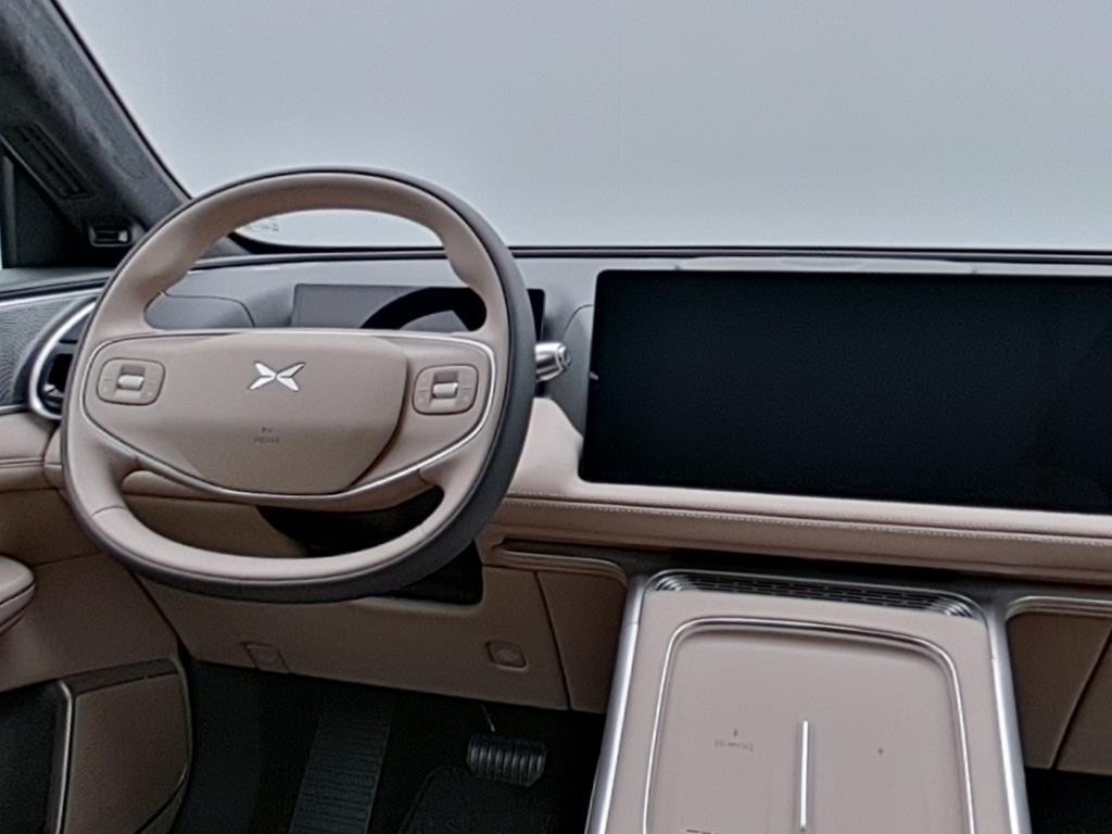 Xpeng G9