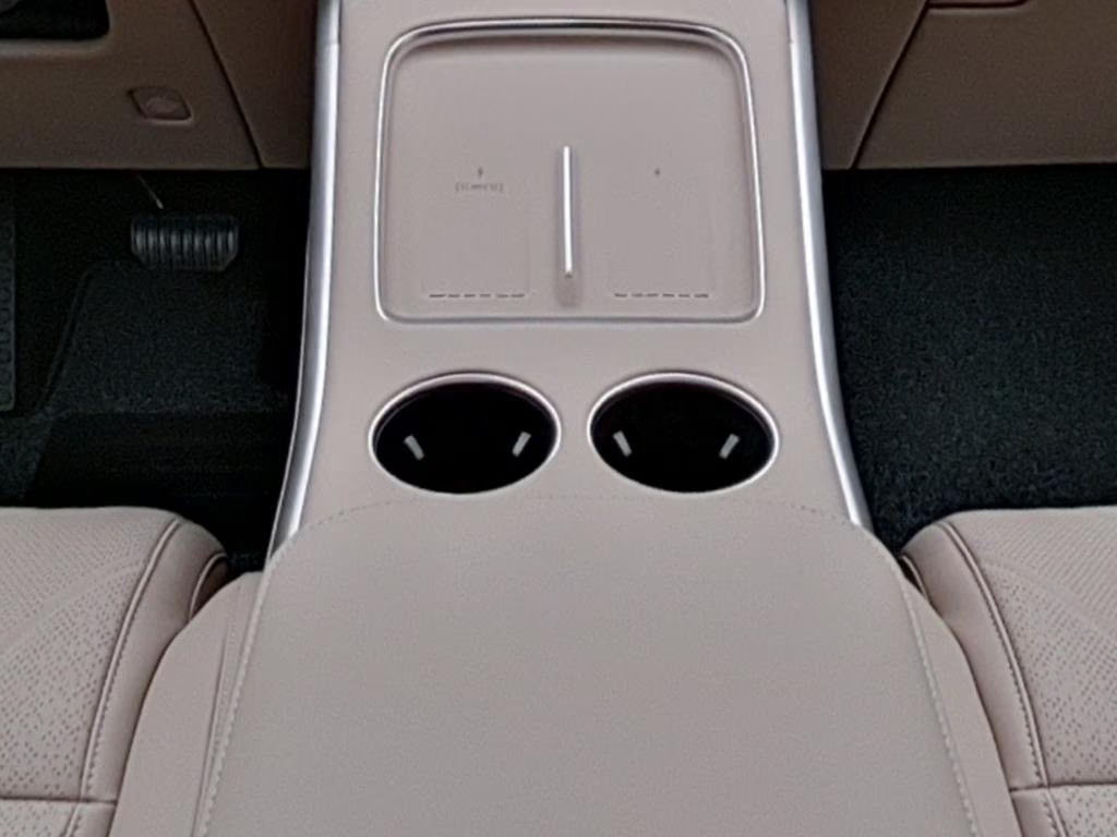 Xpeng G9
