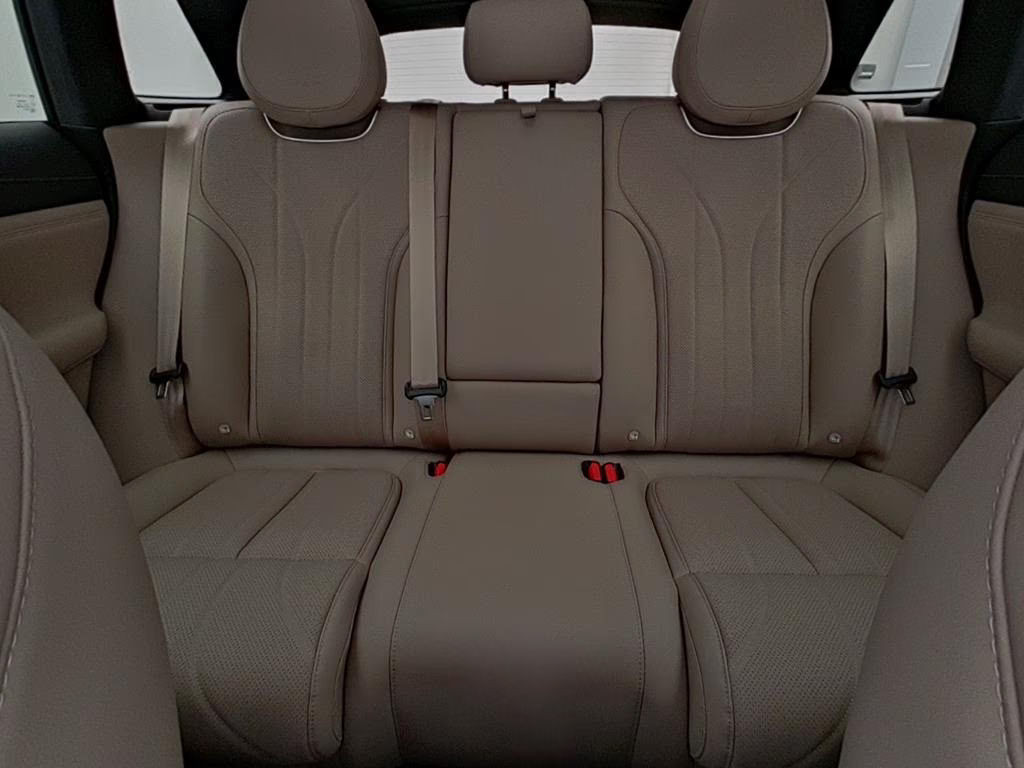 Xpeng G9
