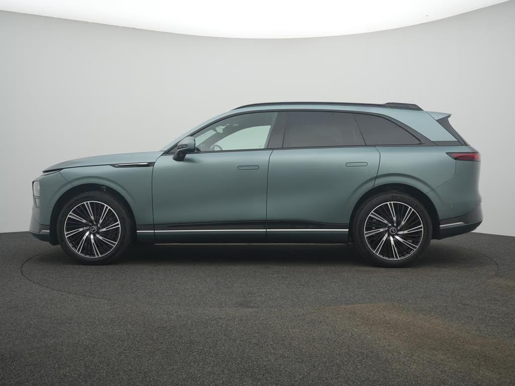Xpeng G9
