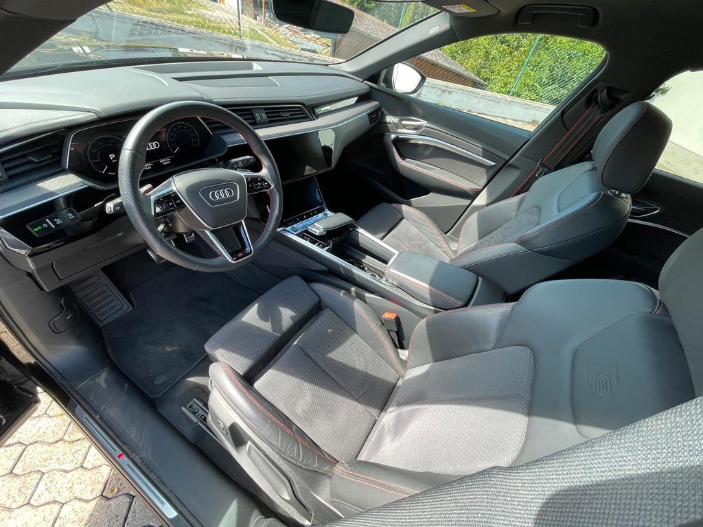 Audi Q8 e-tron
