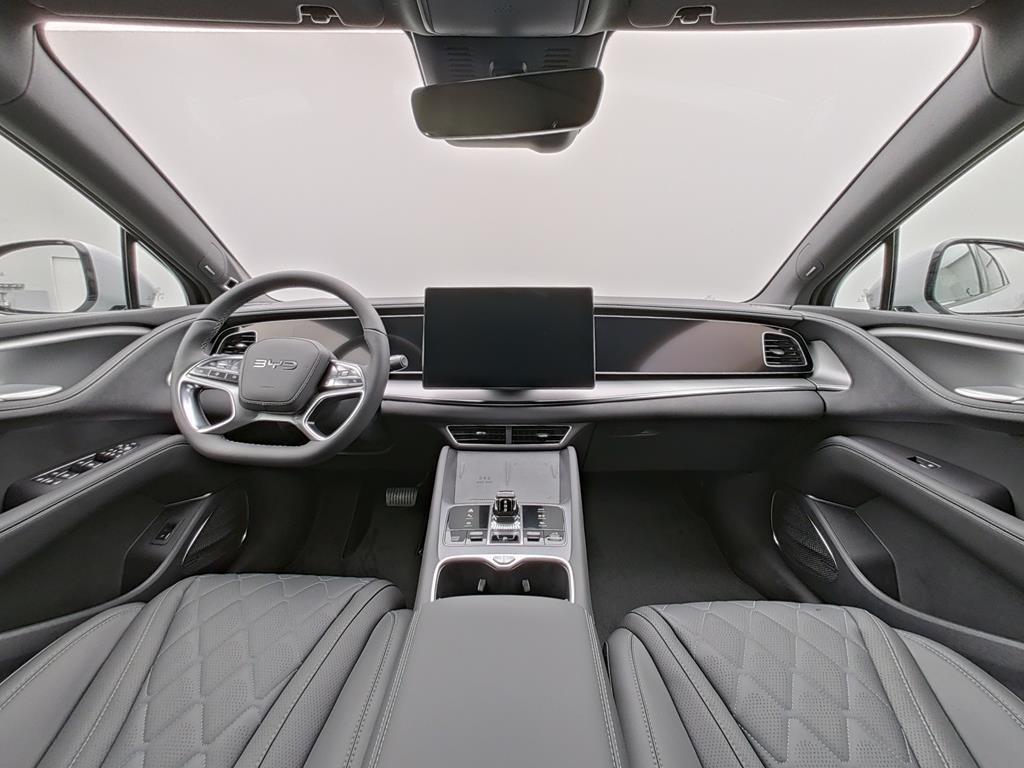 BYD Sealion 7