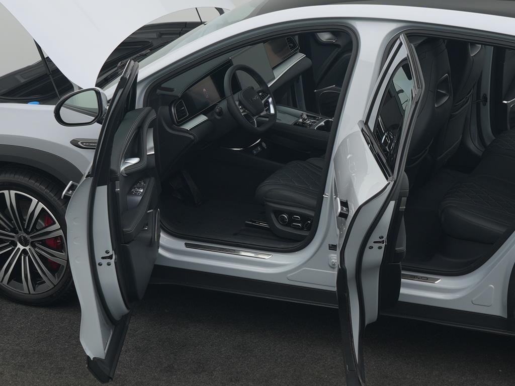 BYD Sealion 7