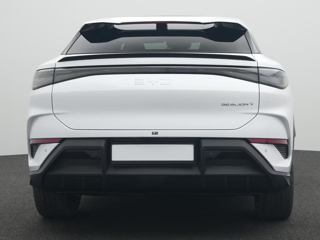 BYD Sealion 7