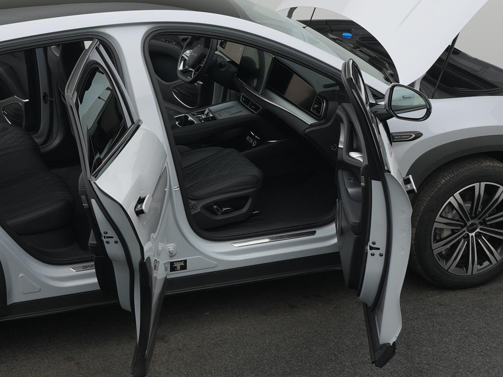 BYD Sealion 7