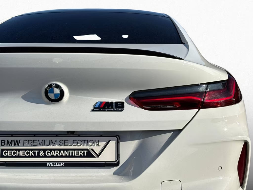 BMW M8