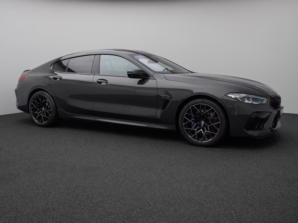 BMW M8