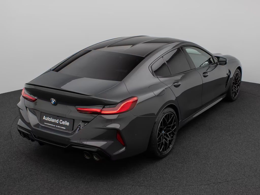BMW M8