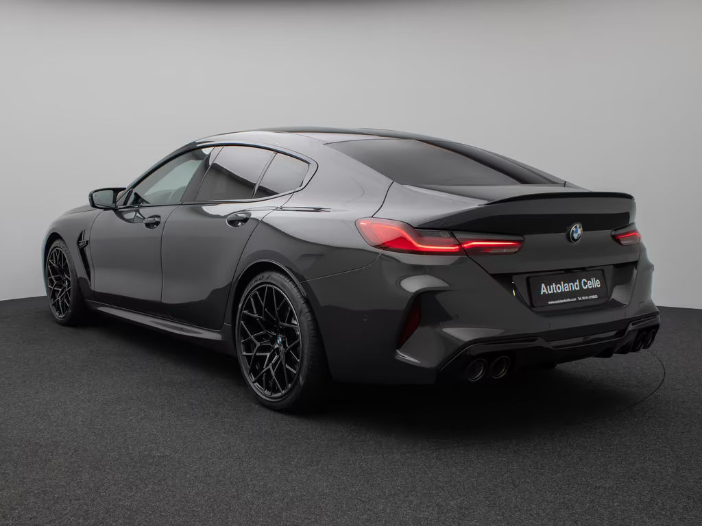 BMW M8