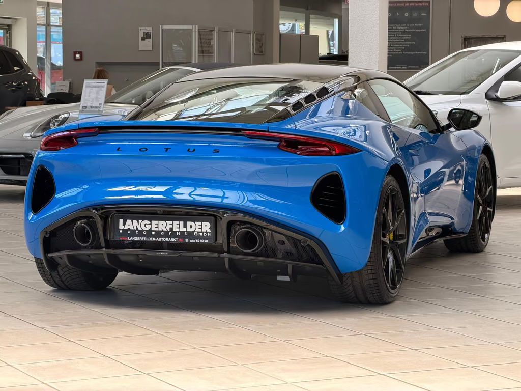 Lotus Emira
