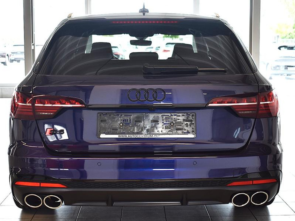 Audi S4
