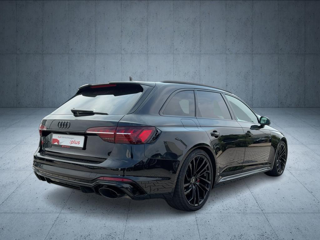 Audi RS4