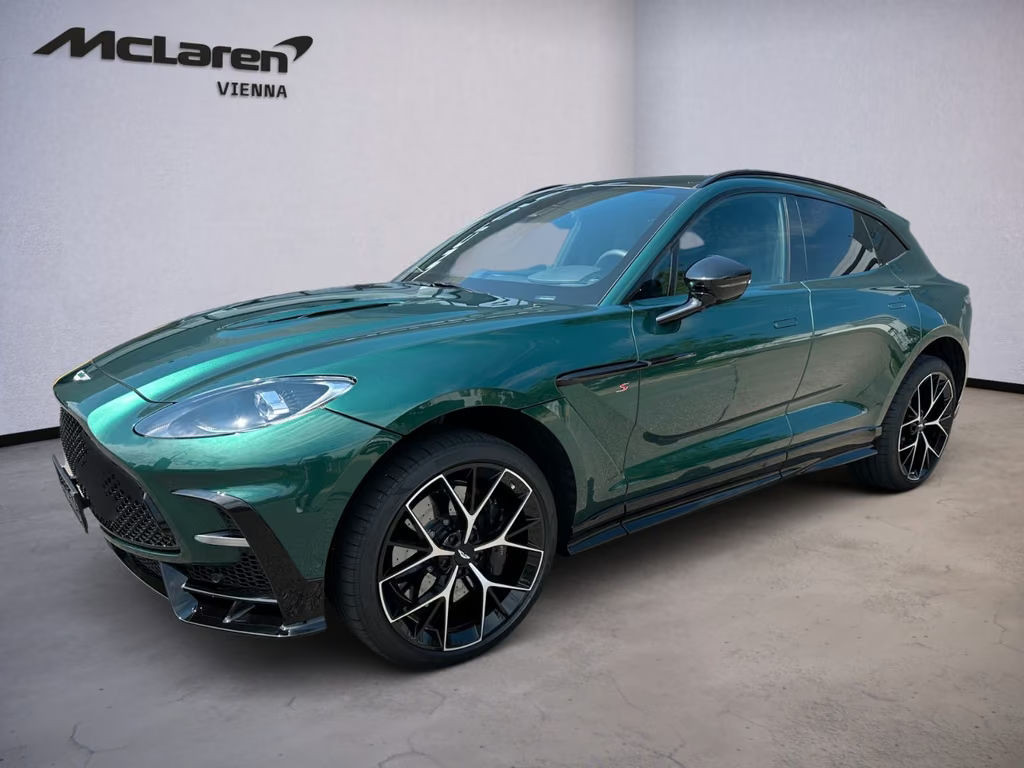 Aston Martin DBX S / Malachite Green / B&W