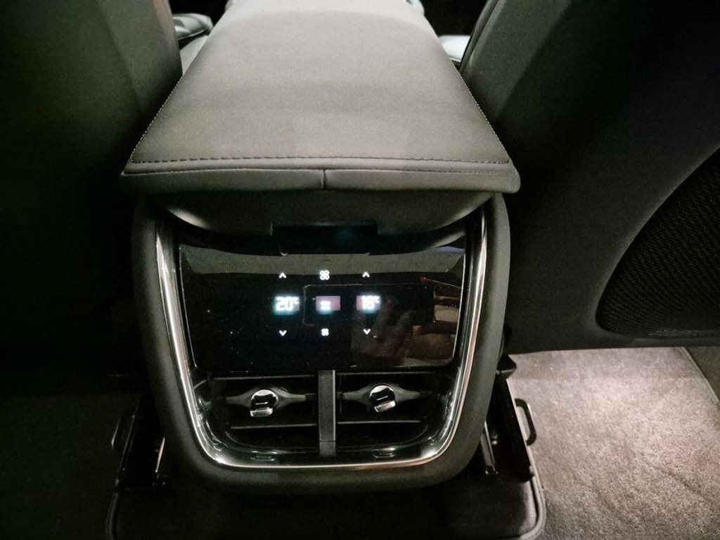 Volvo EX90