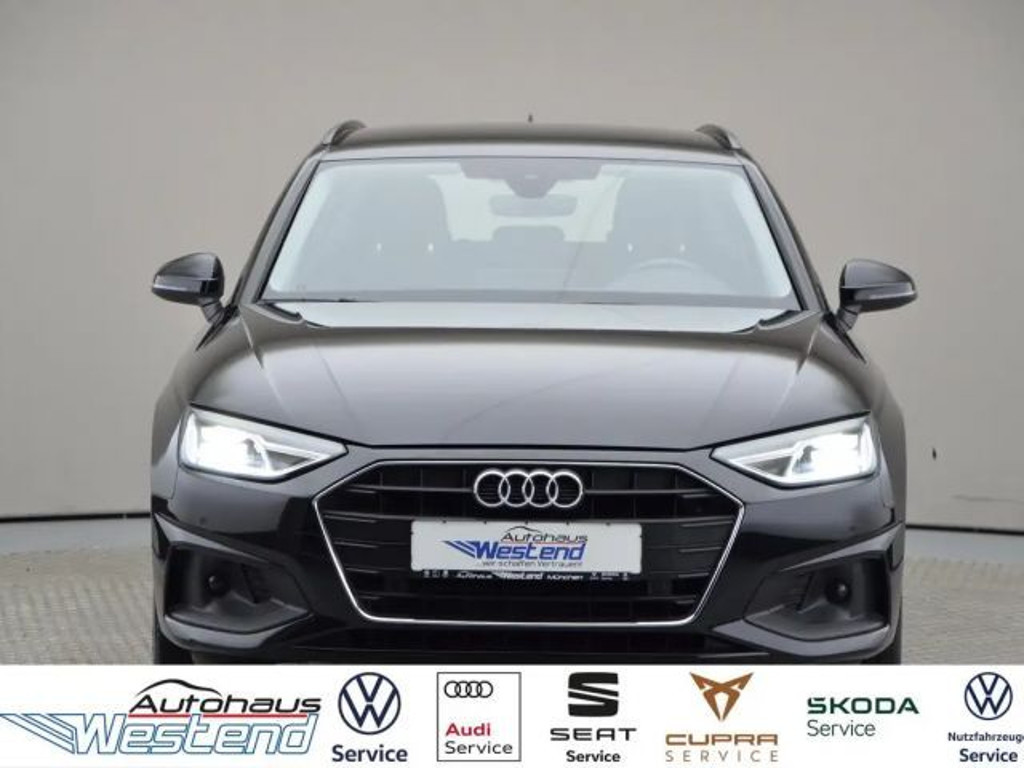 Audi A4 Avant S-Tronic 30 TDI