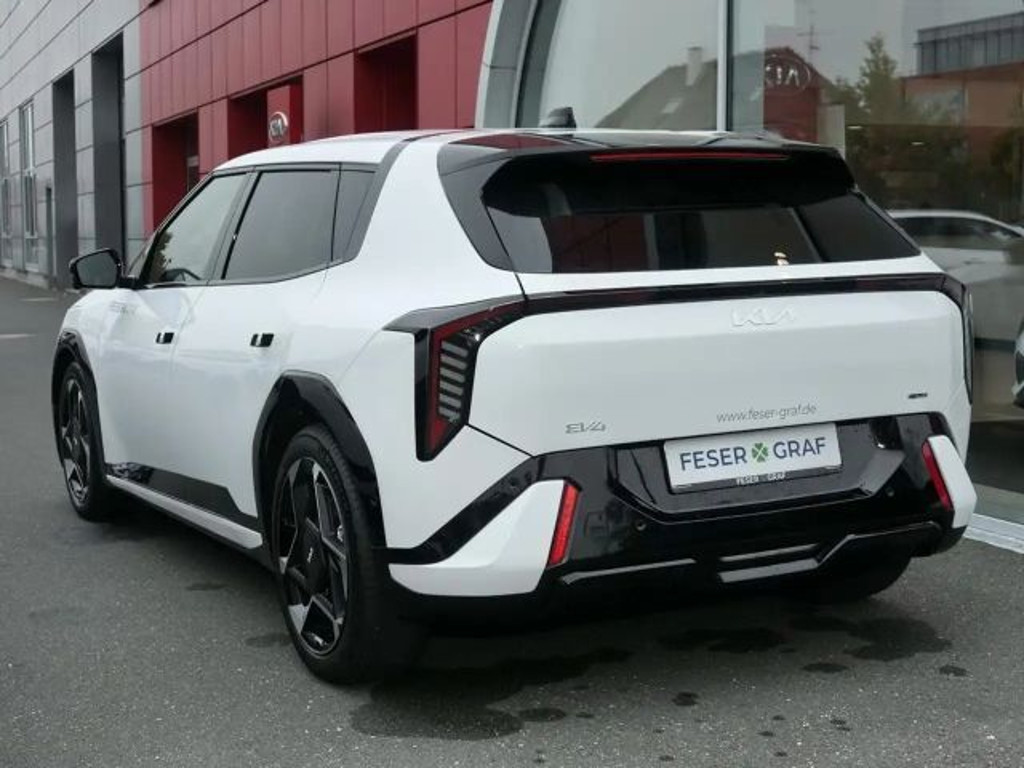 Kia EV4