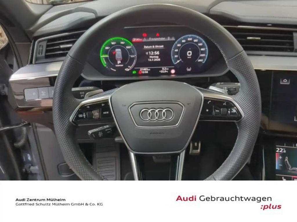 Audi Q8 e-tron