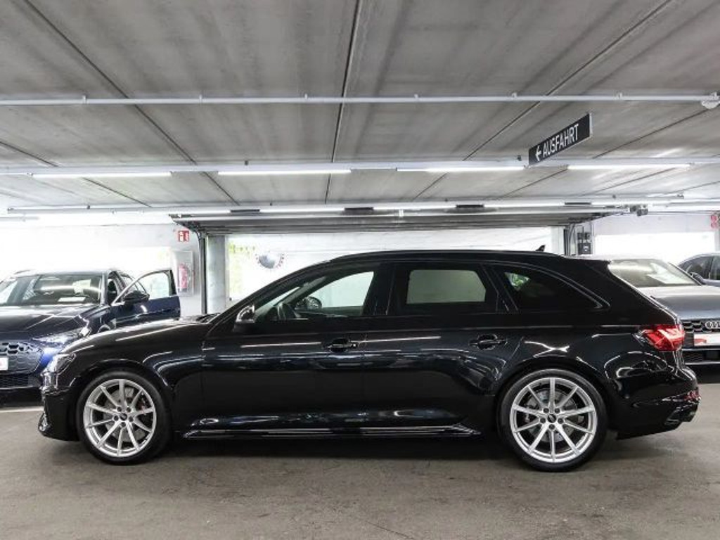 Audi RS4