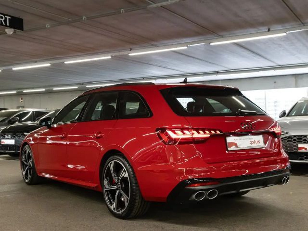 Audi S4