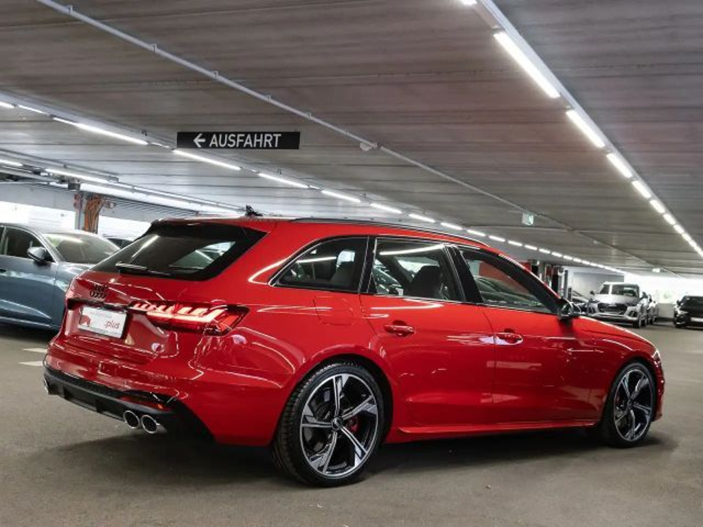 Audi S4