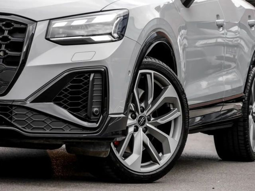 Audi SQ2