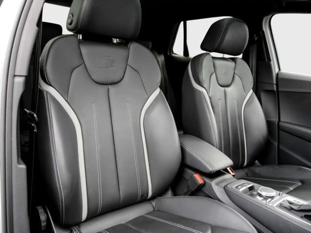 Audi SQ2