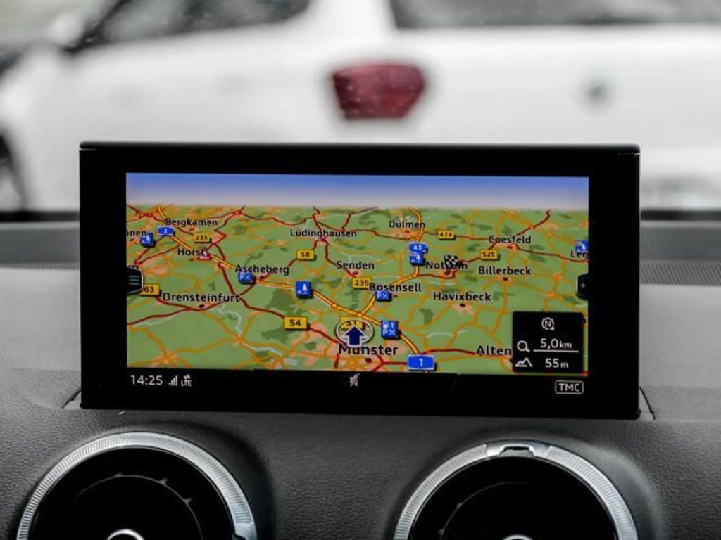 Audi SQ2