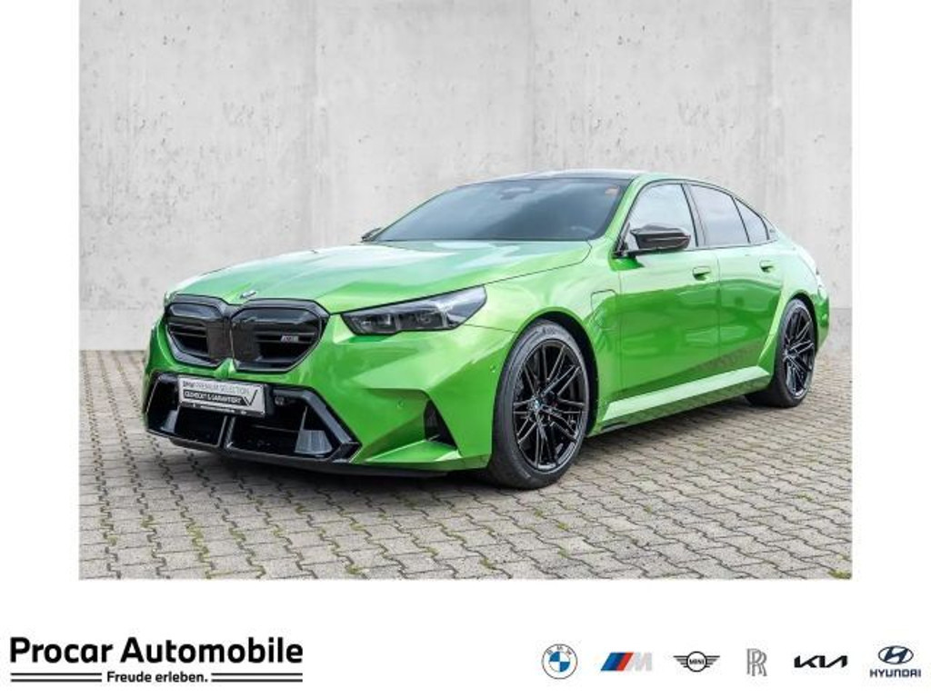 BMW M5 Sedan