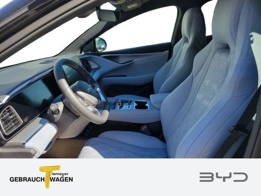 BYD Sealion 7