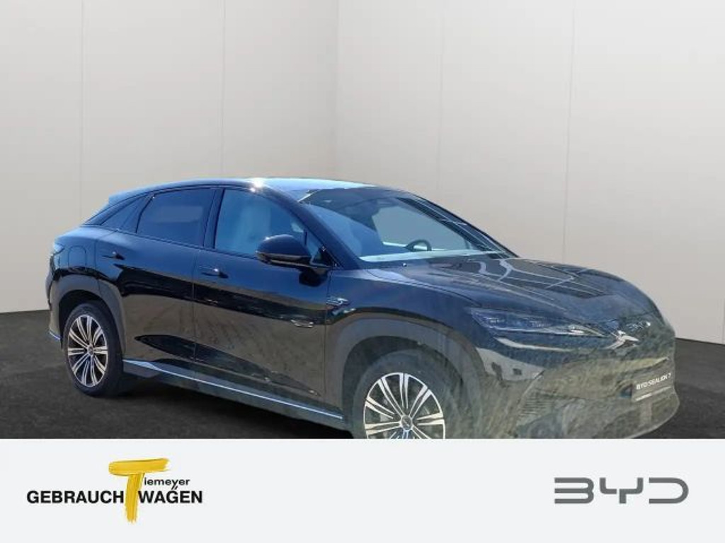 BYD Sealion 7