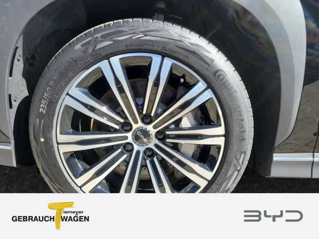 BYD Sealion 7
