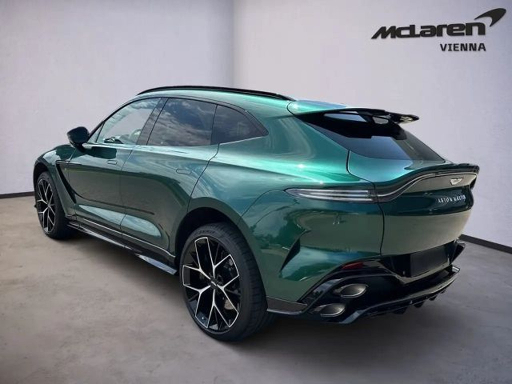 Aston Martin DBX