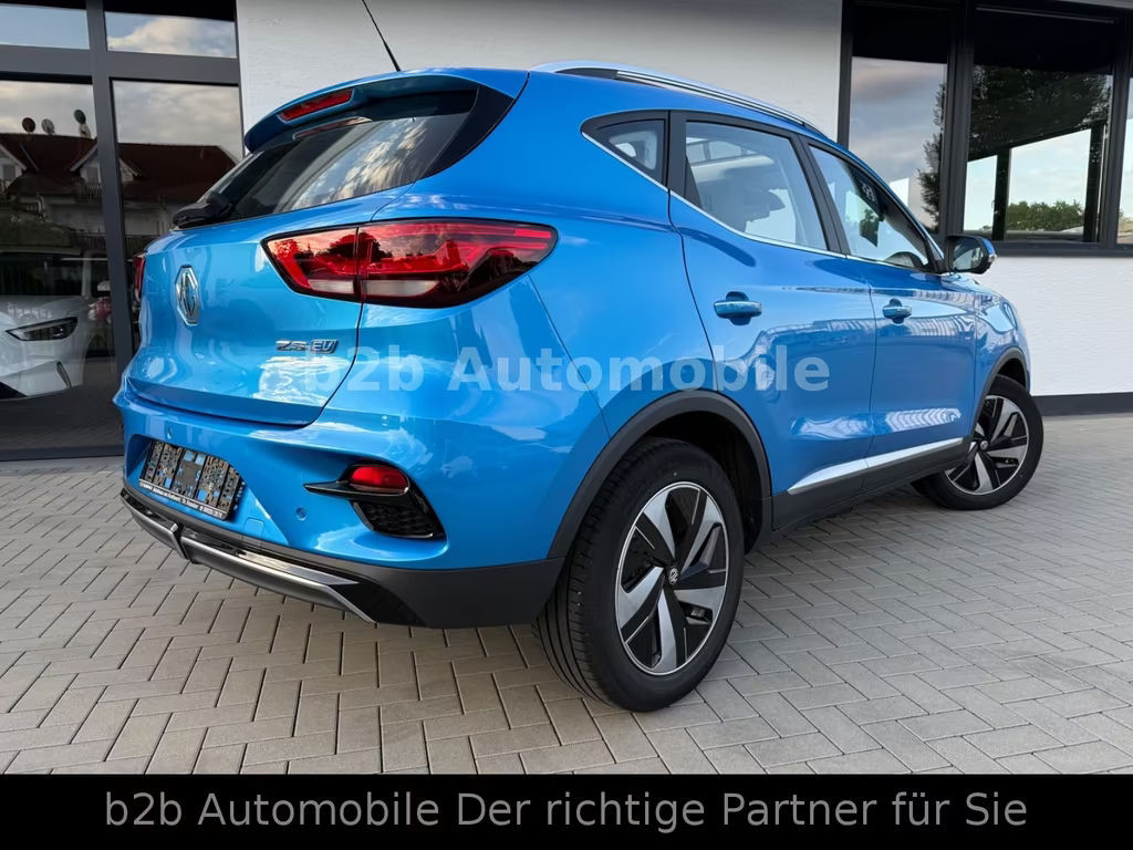 MG ZS