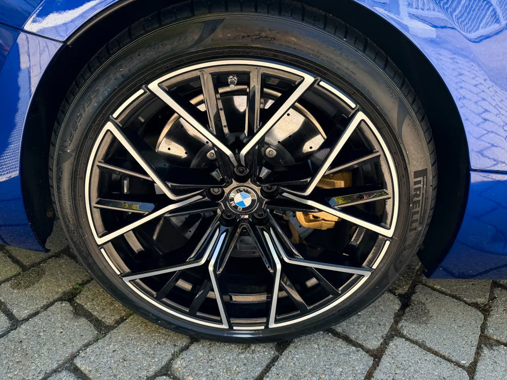 BMW M8