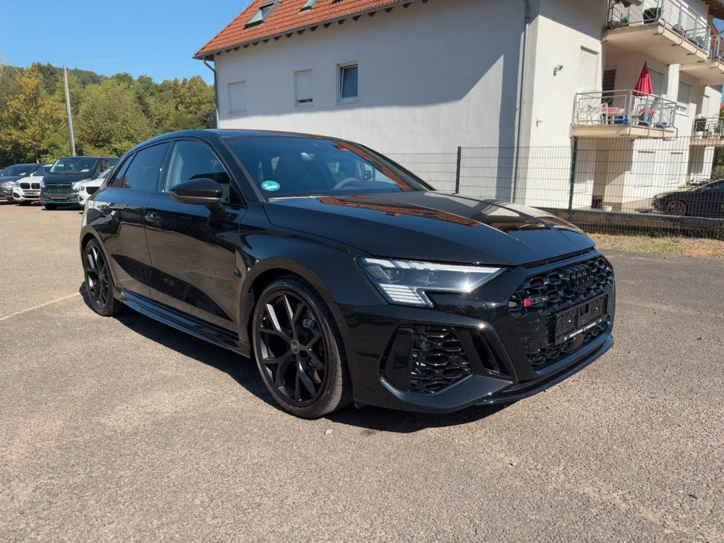 Audi RS3 Sportback Sedan Quattro