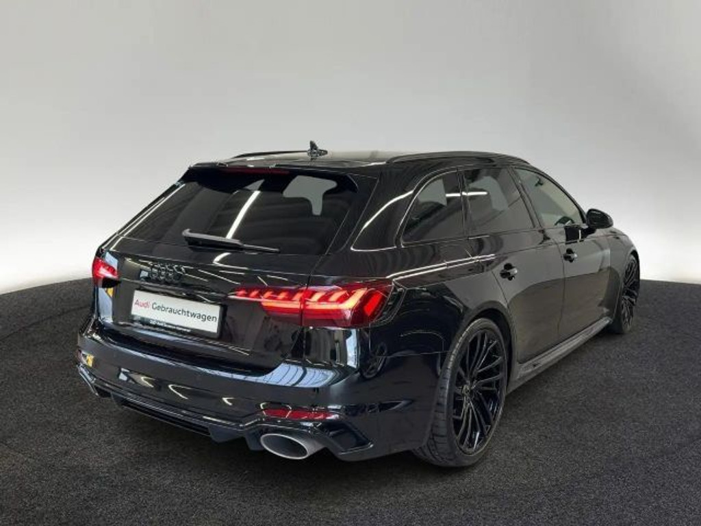 Audi RS4