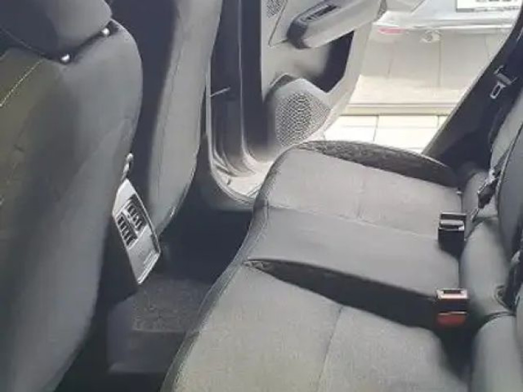 Mitsubishi Grandis