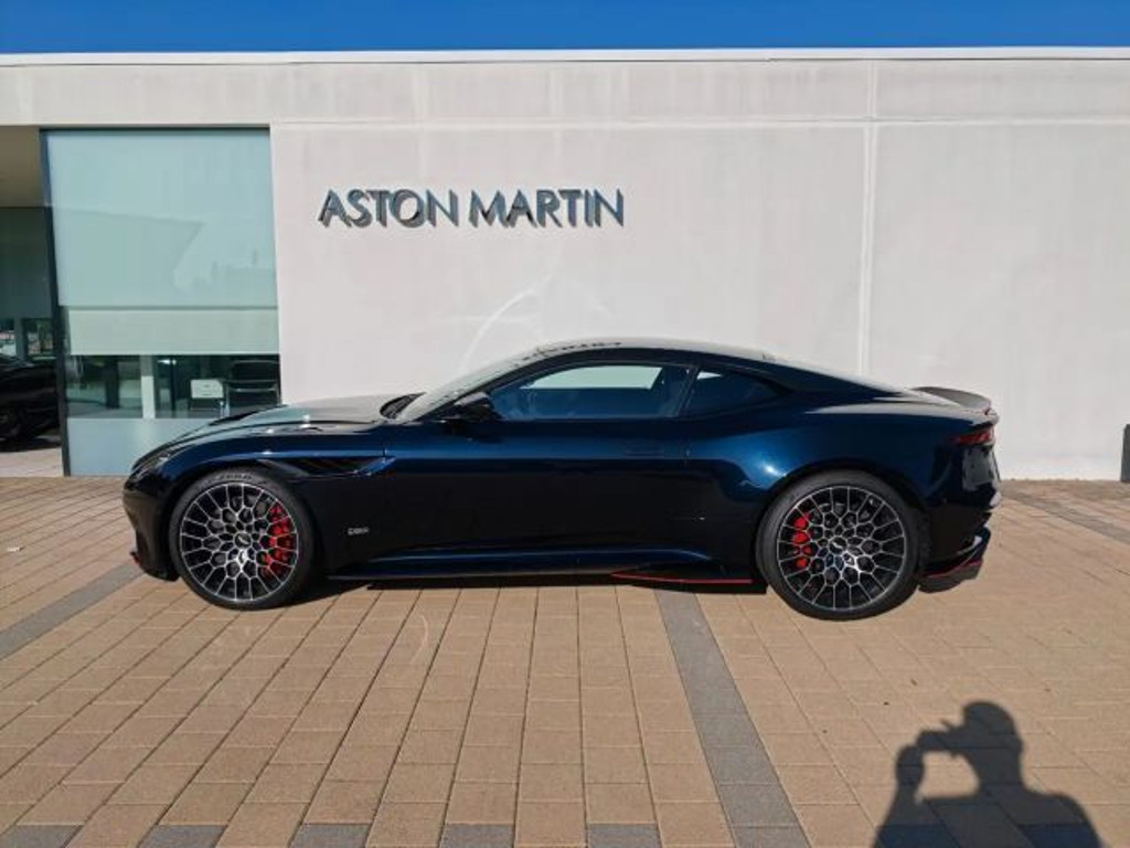 Aston Martin DBS