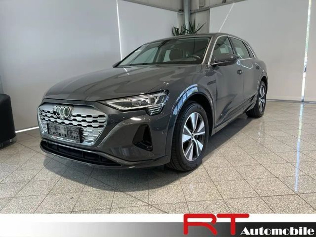 Audi Q8 e-tron Quattro 50