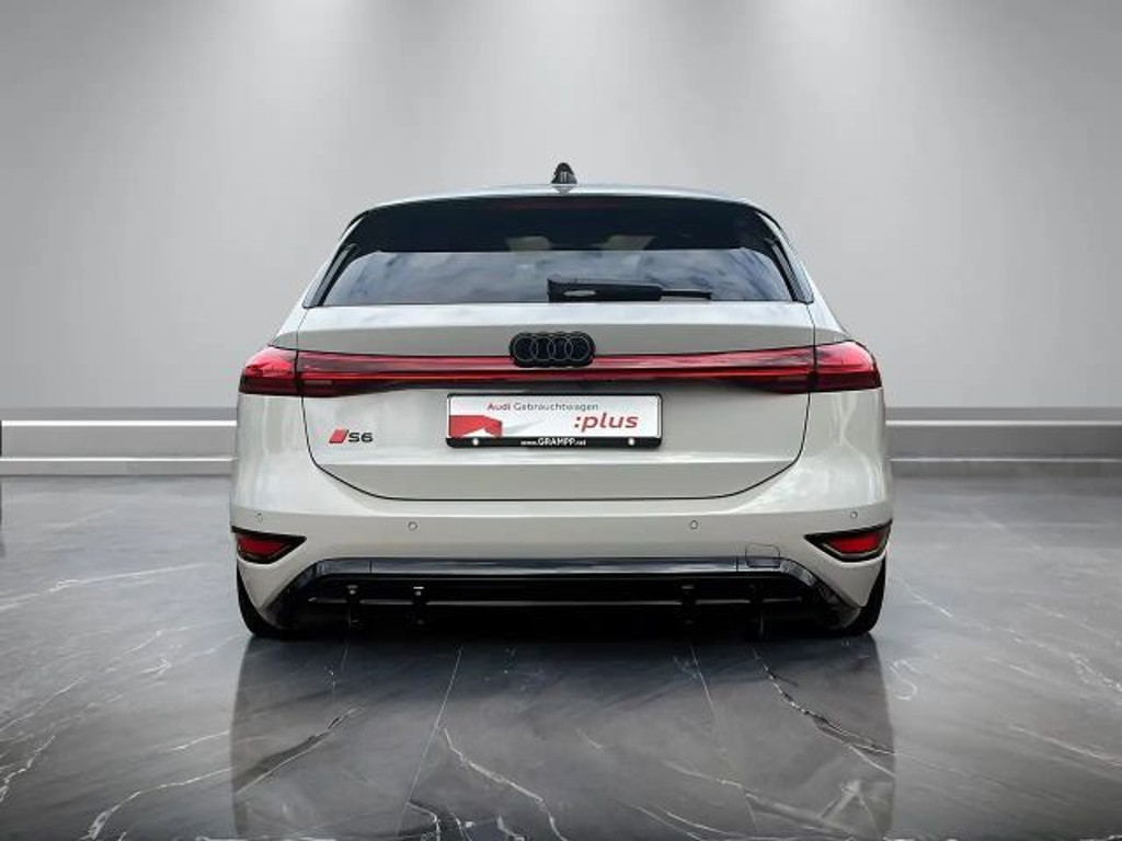 Audi S6 e-tron