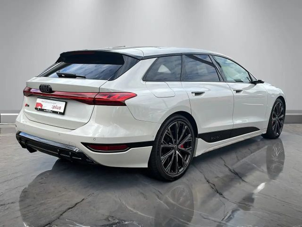 Audi S6 e-tron
