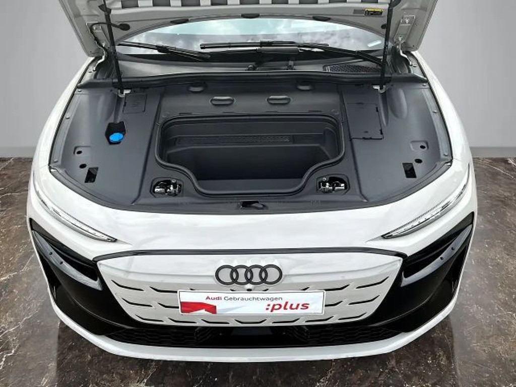 Audi S6 e-tron