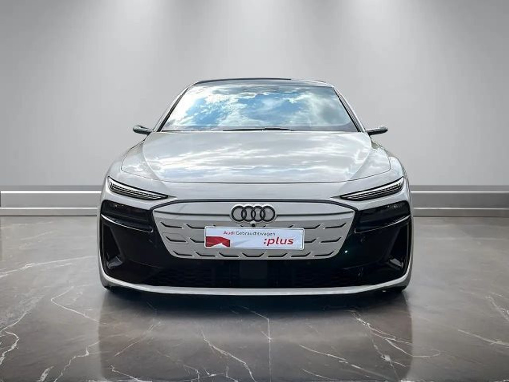 Audi S6 e-tron