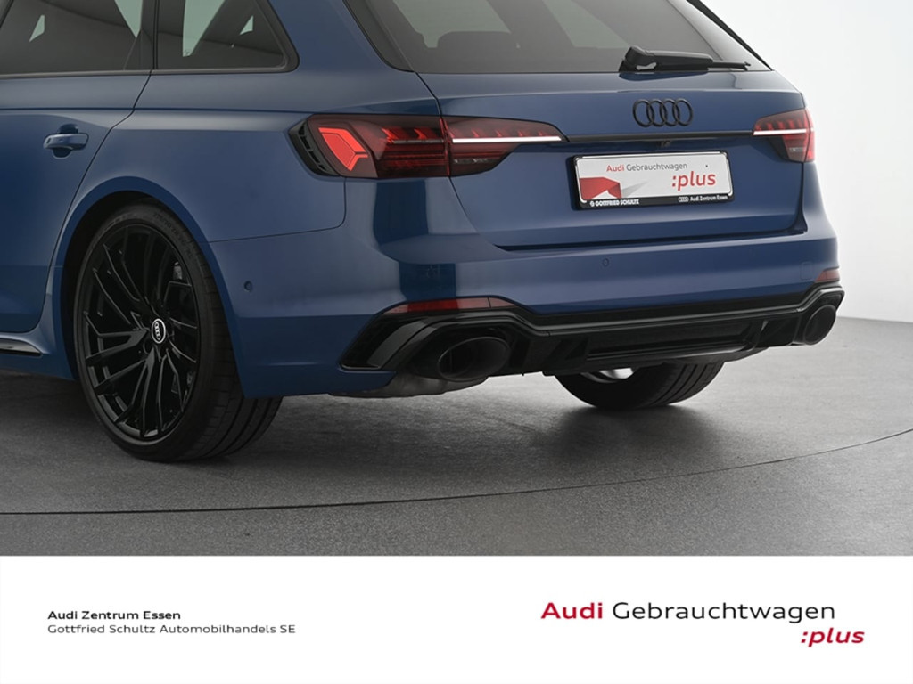 Audi RS4